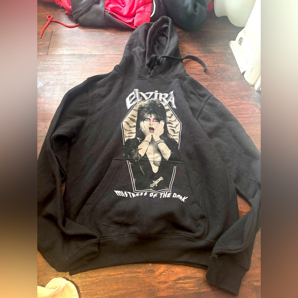 Elvira mistress of the dark hoodie